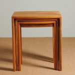 Tables gigognes en acacia – Image 2